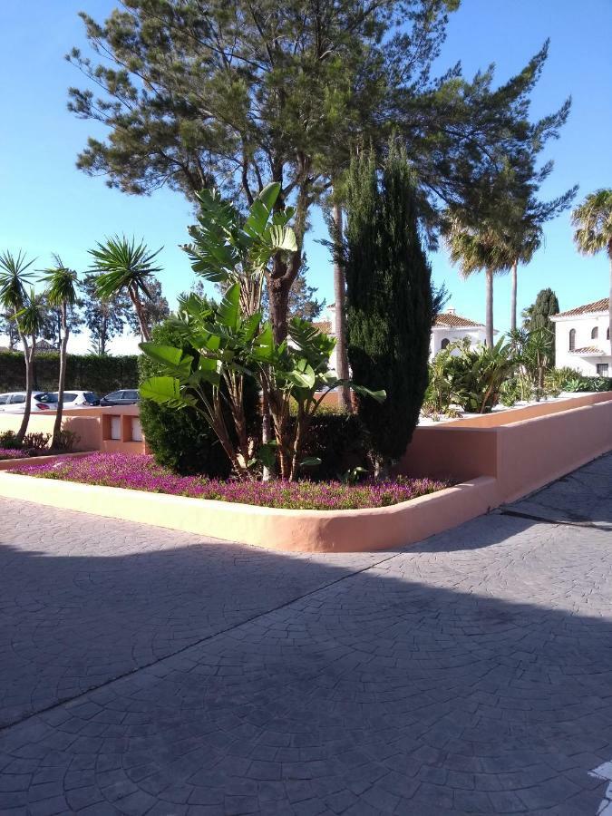 Duquesa Suites. Manilva 圣路易斯·德·萨比尼尔 外观 照片